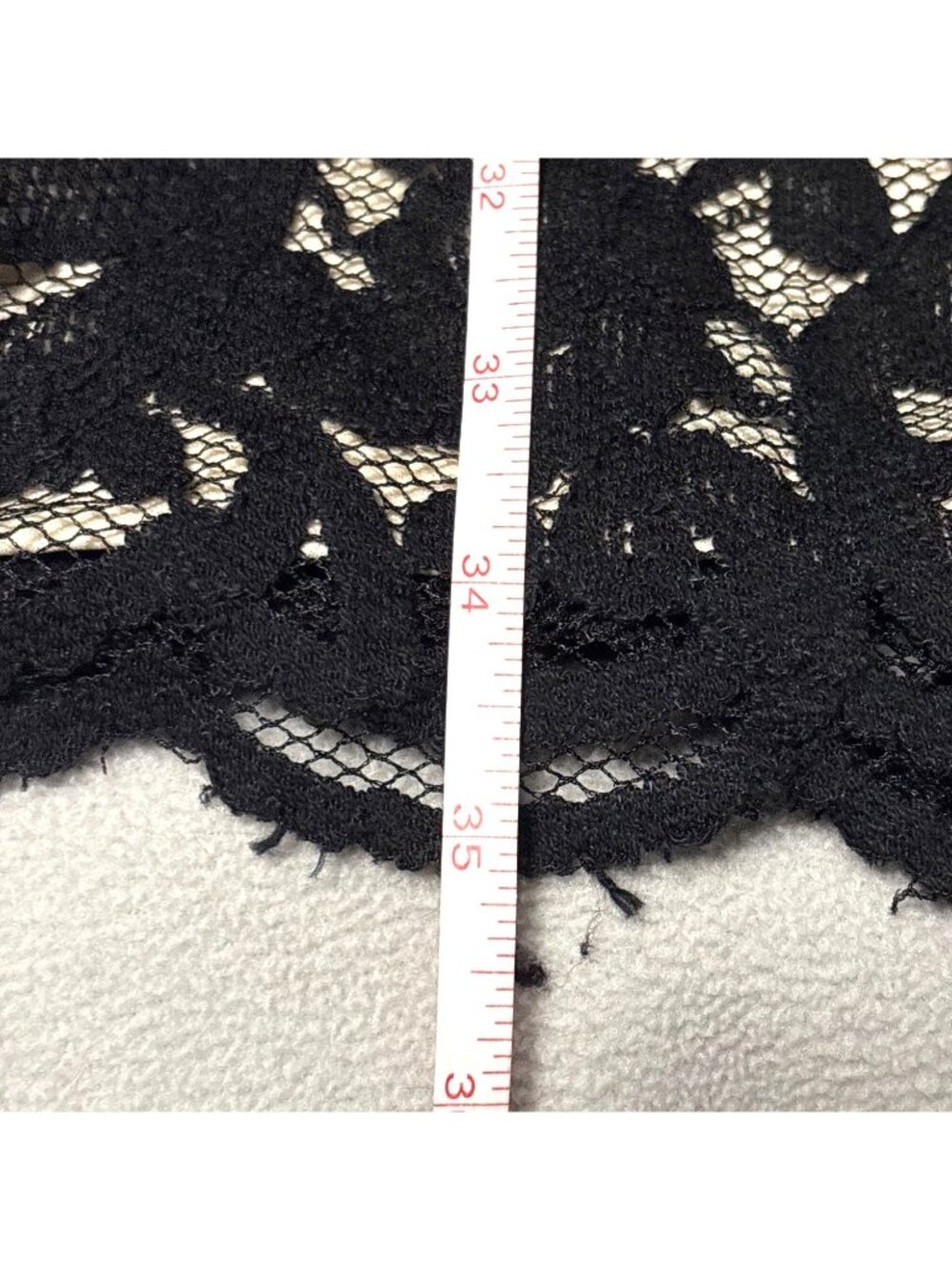 Black Lace Vince Camuto Cocktail Dress With 3/4 Bell Sleeves & V-Neckline Size 1 - Picture 8 of 8